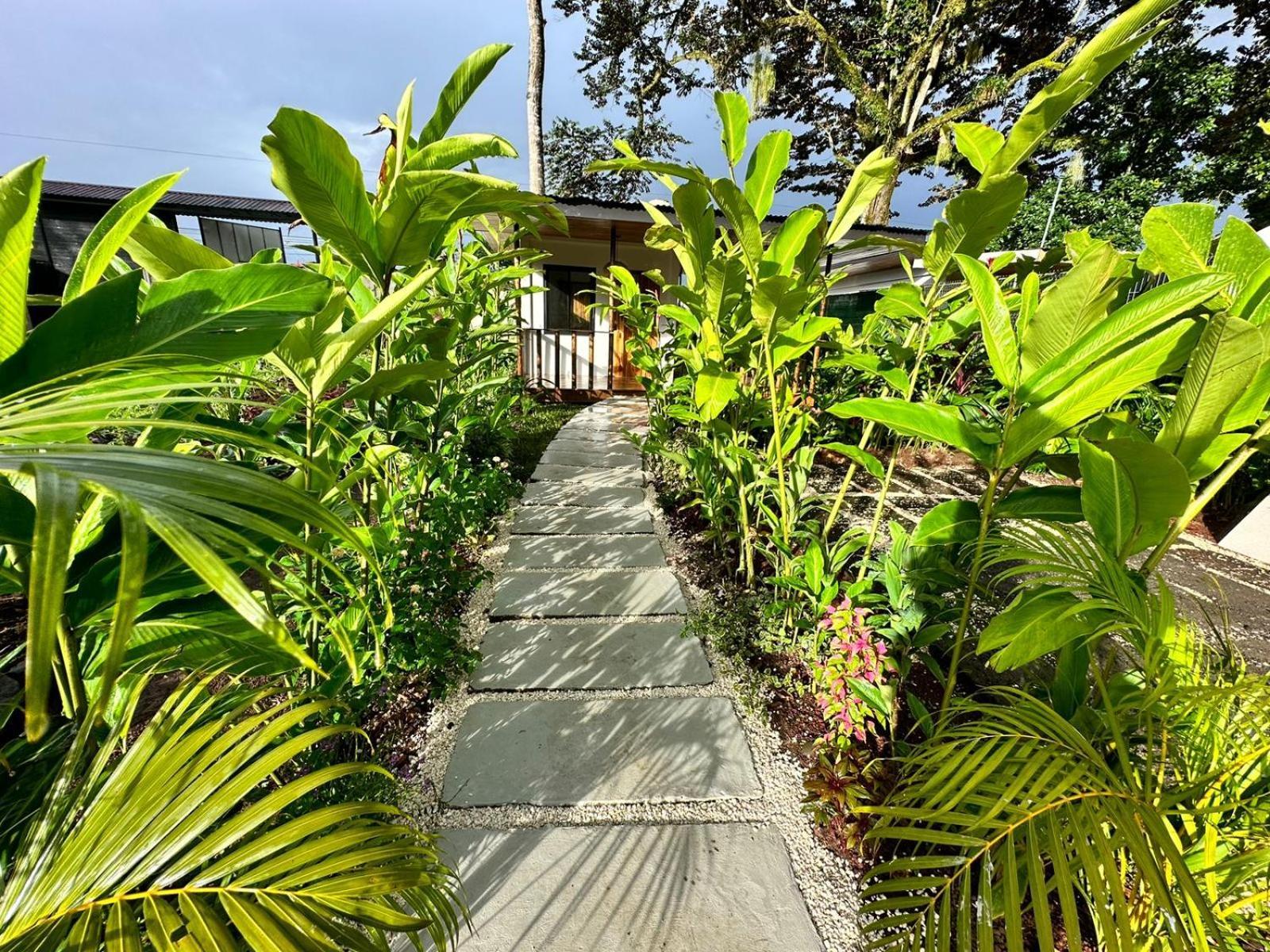 Almendros Eco-Villas La Fortuna Dış mekan fotoğraf